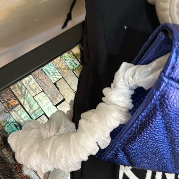 COPY - Kurt Geiger London Extra Mini Kensington Quilted Leather Wallet on a C… - Picture 13 of 17